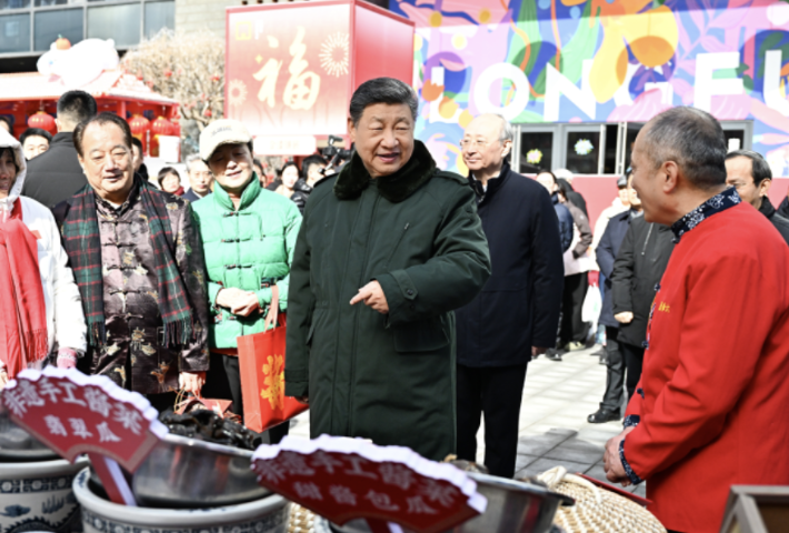 “作为千年古都，要把传统和现代有机融合在一起”