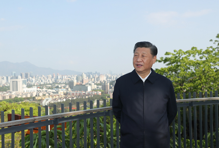 登山道上的办公会